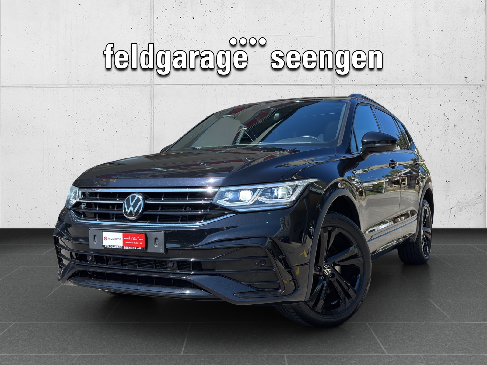 VW Tiguan Allspace 2.0 TDI SCR R-Line 4Motion DSG mit AHK, Leder mit Lüftung, Panorama-Ausstell-/Schiebedach & Winterrad-image-0