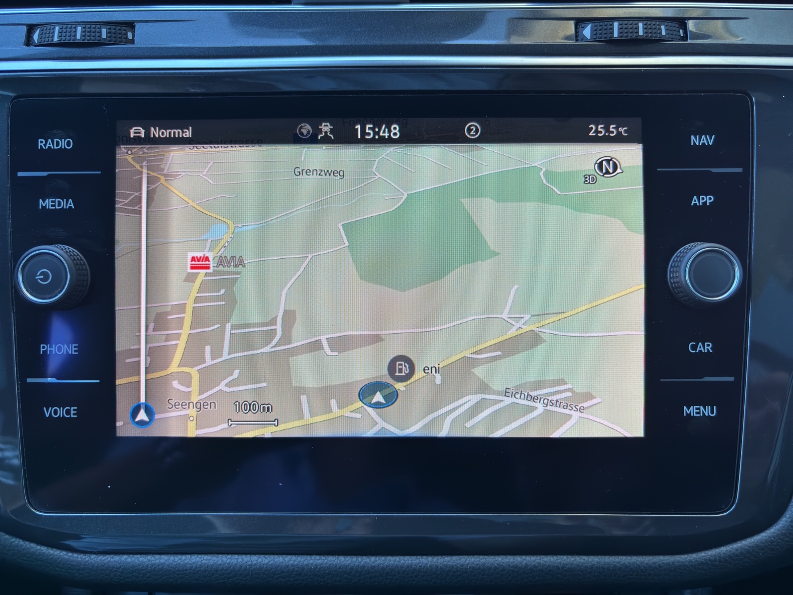 VW Tiguan Allspace 2.0 TDI SCR R-Line 4Motion DSG mit AHK, Leder mit Lüftung, Panorama-Ausstell-/Schiebedach & Winterrad-image-23