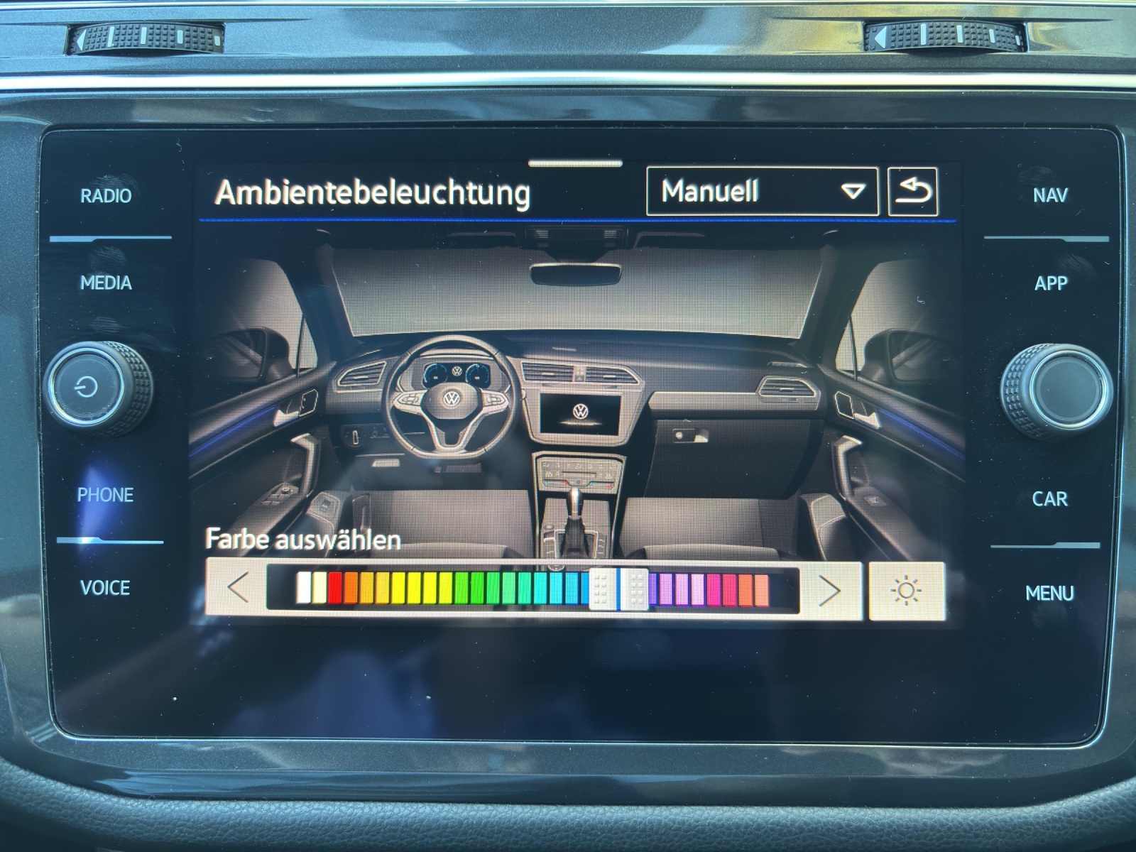 VW Tiguan Allspace 2.0 TDI SCR R-Line 4Motion DSG mit AHK, Leder mit Lüftung, Panorama-Ausstell-/Schiebedach & Winterrad-image-26