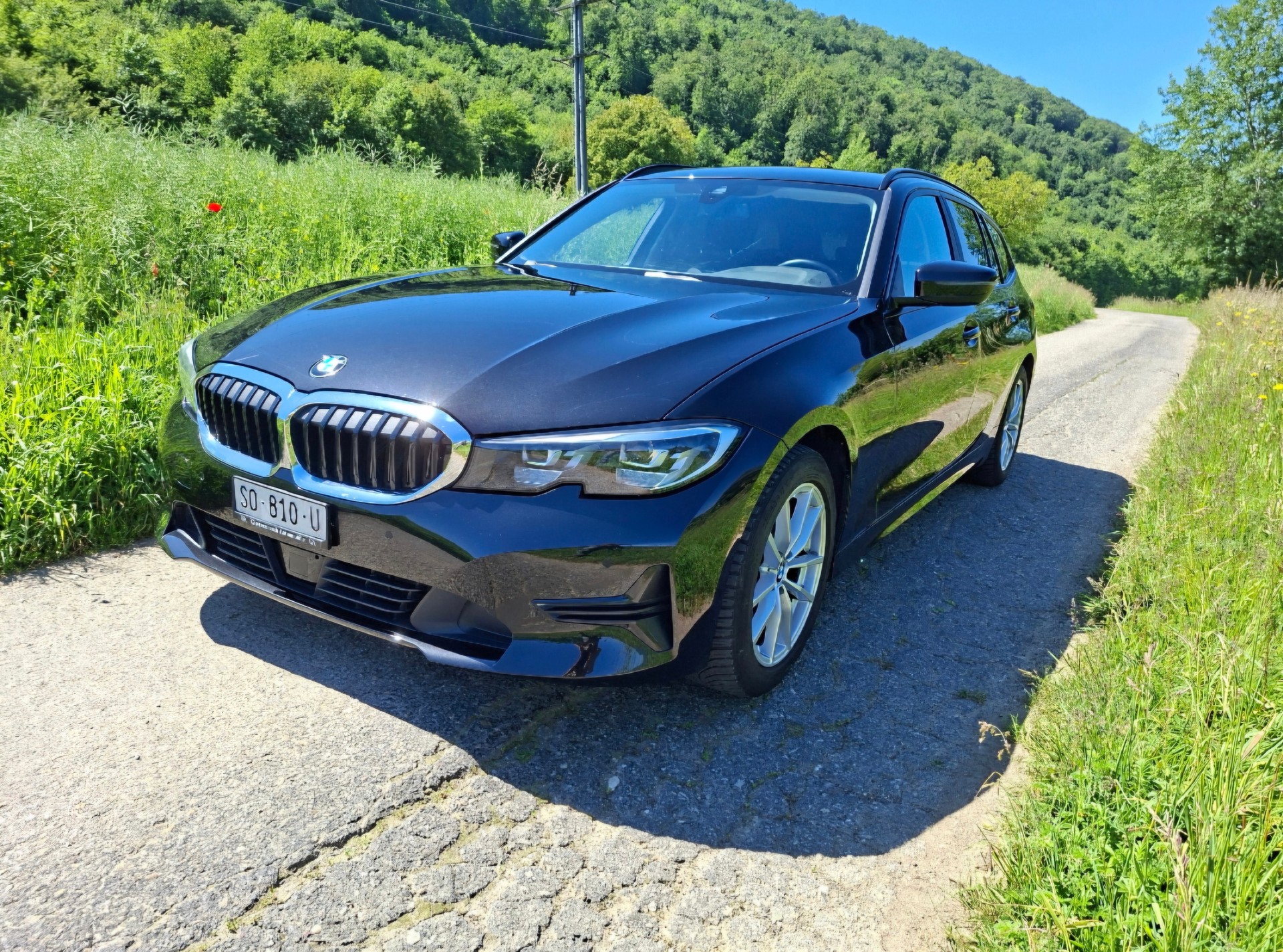 BMW xDrive 48V Touring Steptronic**Mit AHK*8-Fach*Ab Service/MFK**-image-0
