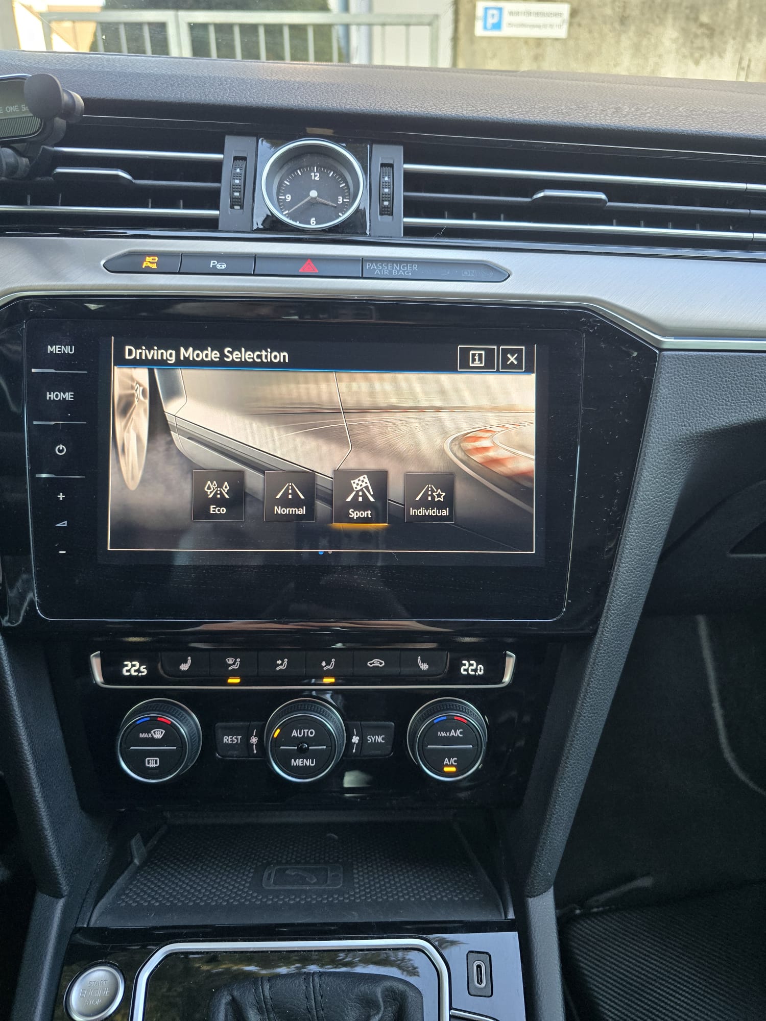 VW 2.0 TSI Elegance DSG-image-9