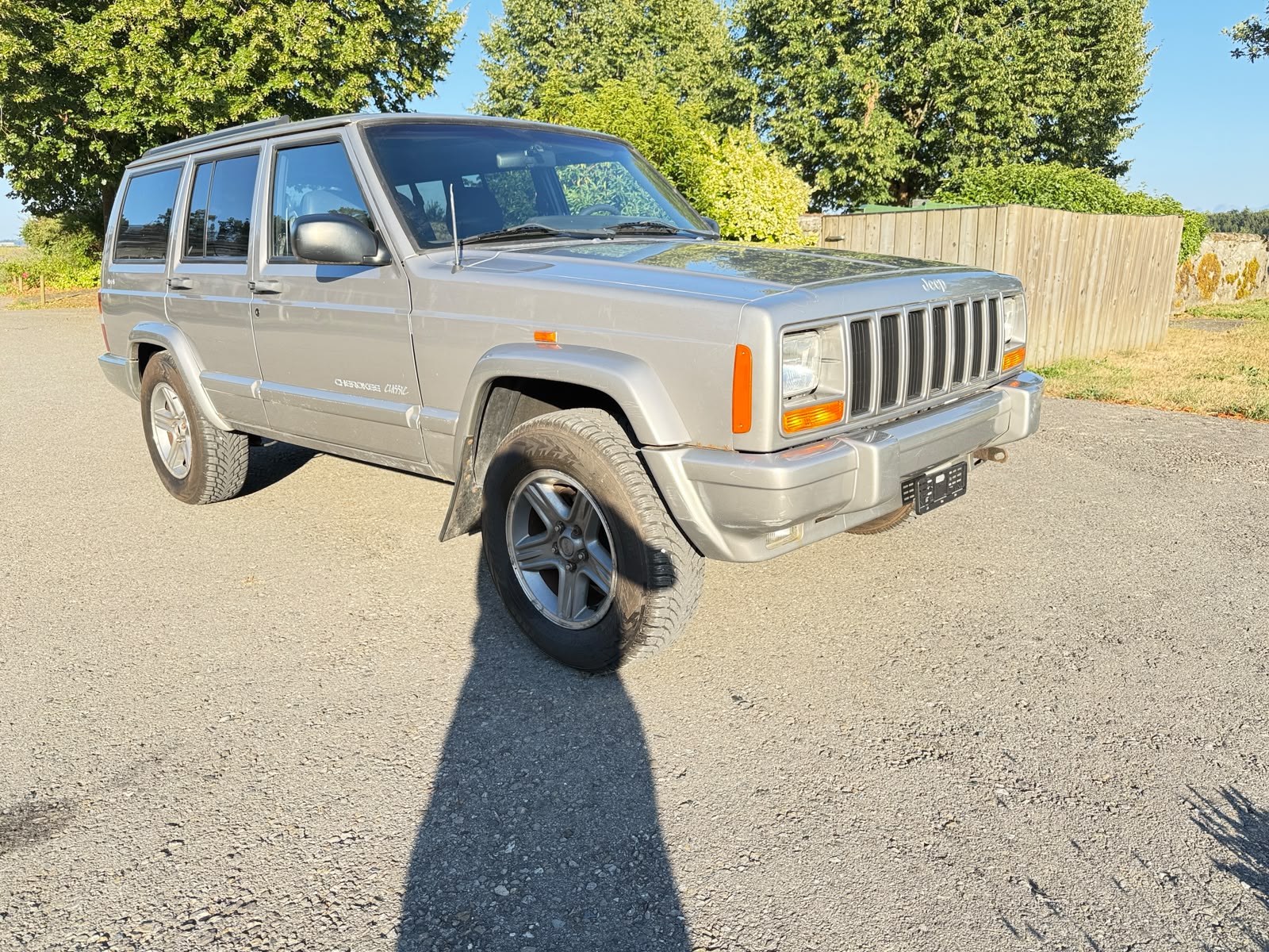 JEEP Cherokee 4.0 Classic-image-0