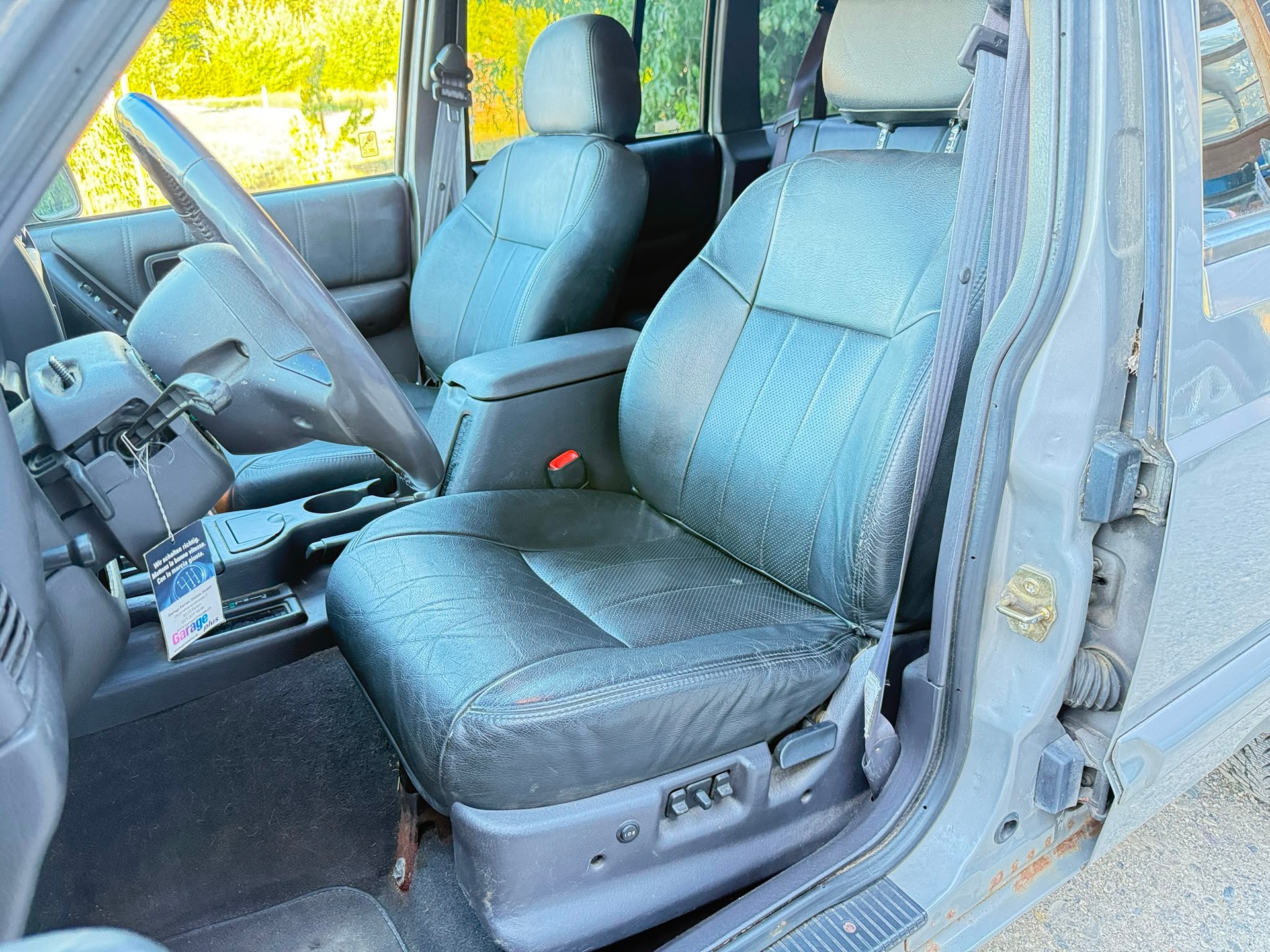 JEEP Cherokee 4.0 Classic-image-6