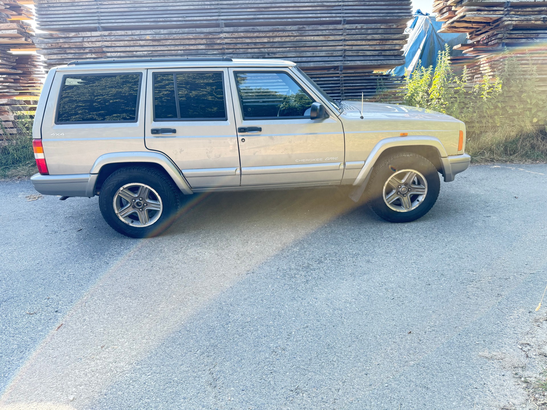 JEEP Cherokee 4.0 Classic-image-4