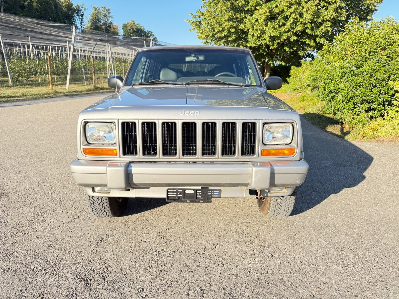 JEEP Cherokee 4.0 Classic-image-2