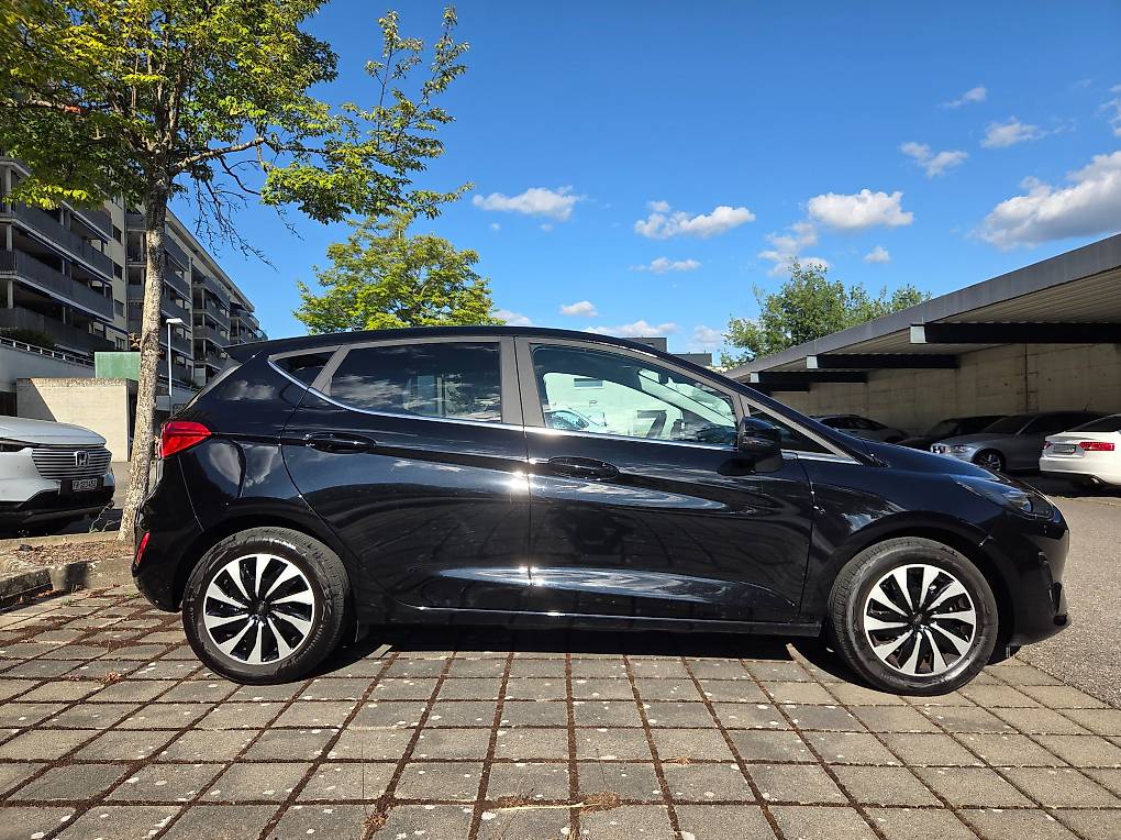 FORD FIESTA-image-1