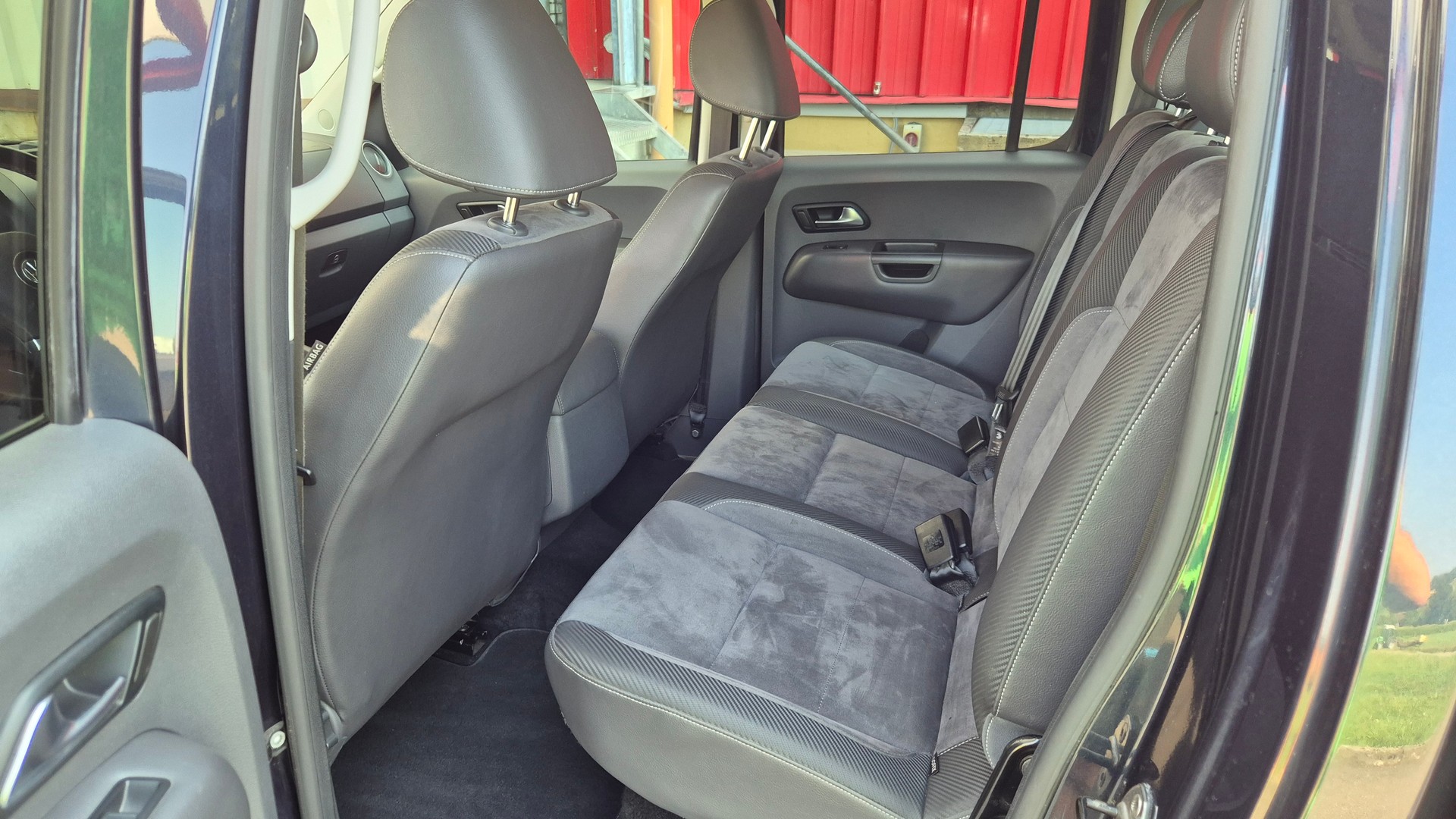 VW Amarok 2.0 BiTDI Ultimate 4Motion permanent A-image-13