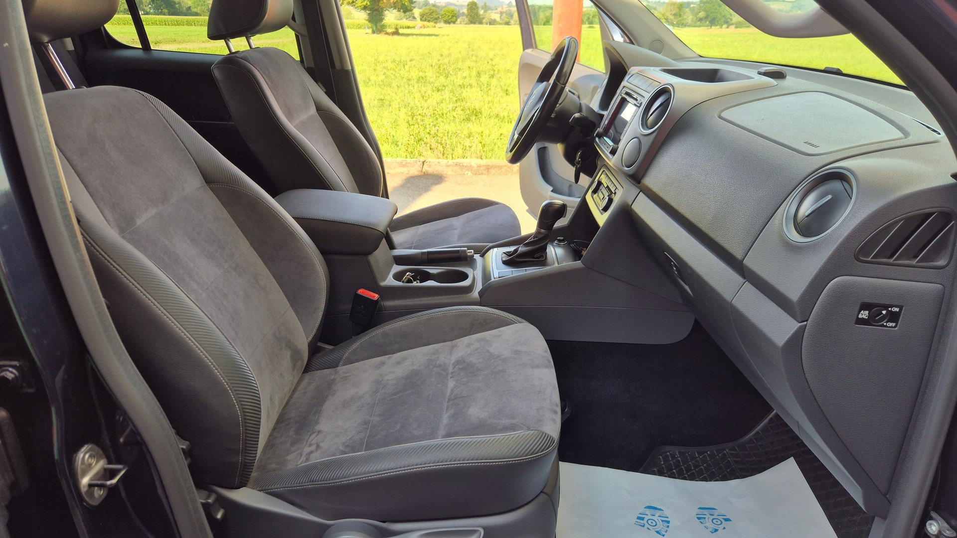 VW Amarok 2.0 BiTDI Ultimate 4Motion permanent A-image-12