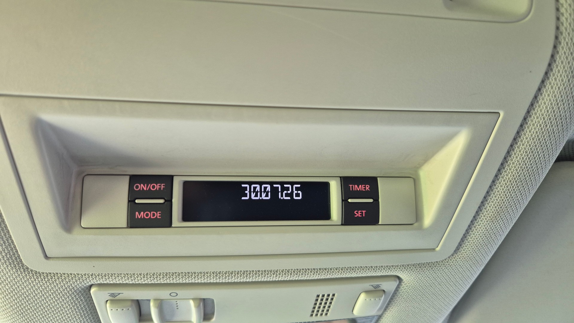 VW Amarok 2.0 BiTDI Ultimate 4Motion permanent A-image-11