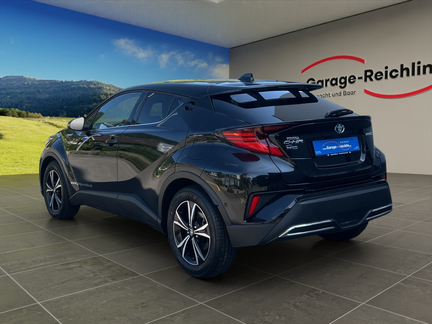TOYOTA C-HR 2.0 VVTi HSD Trend-image-2