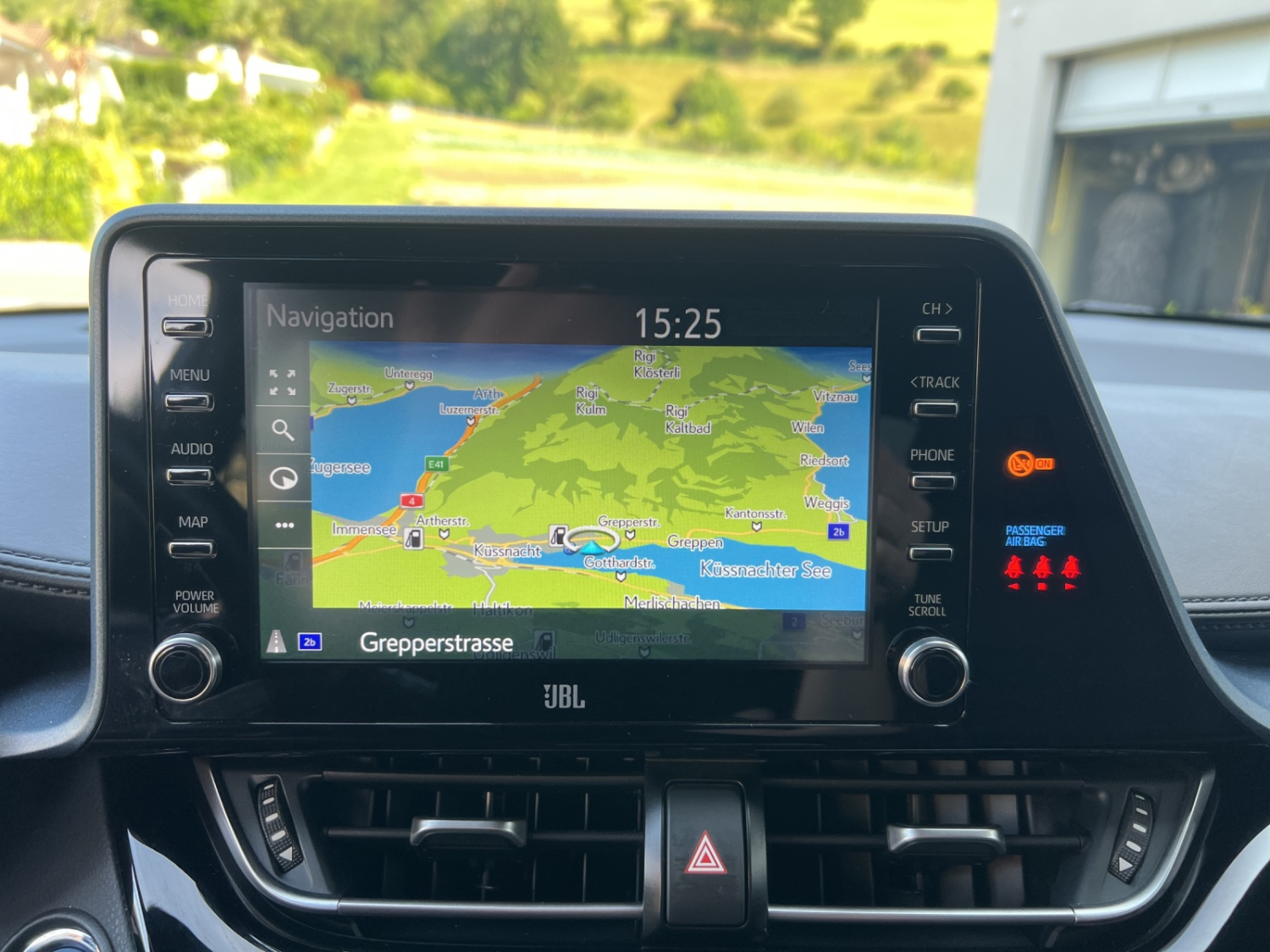 TOYOTA C-HR 2.0 VVTi HSD Trend-image-13