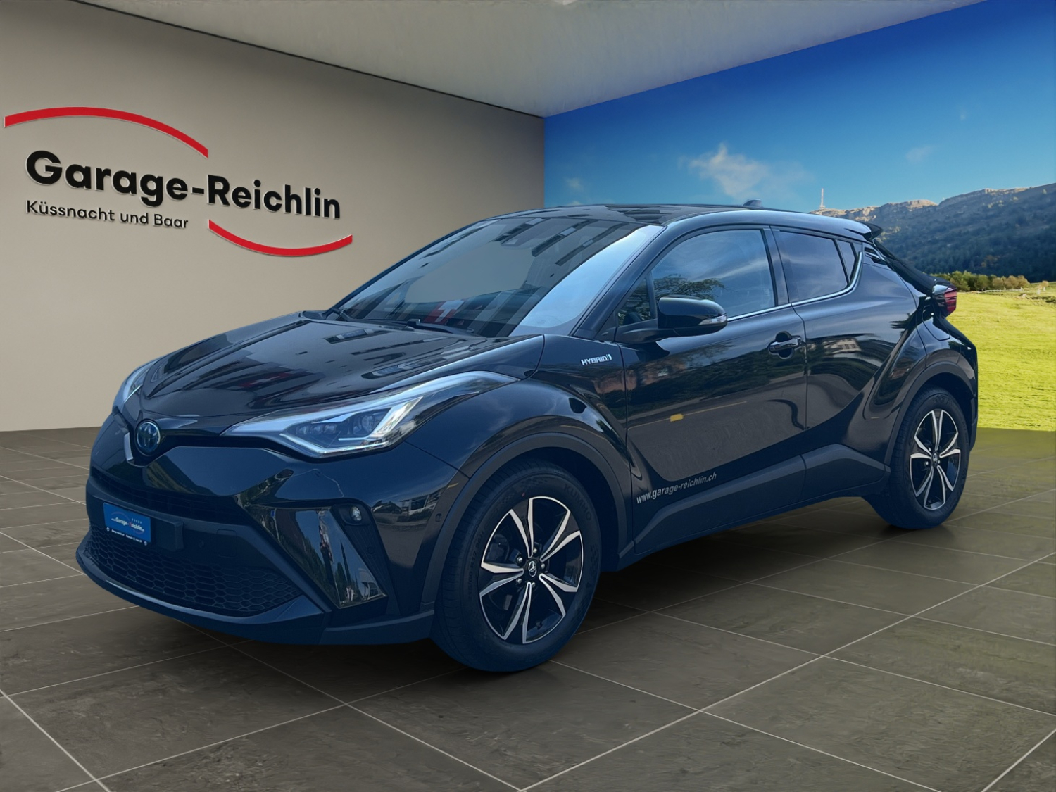 TOYOTA C-HR 2.0 VVTi HSD Trend-image-0