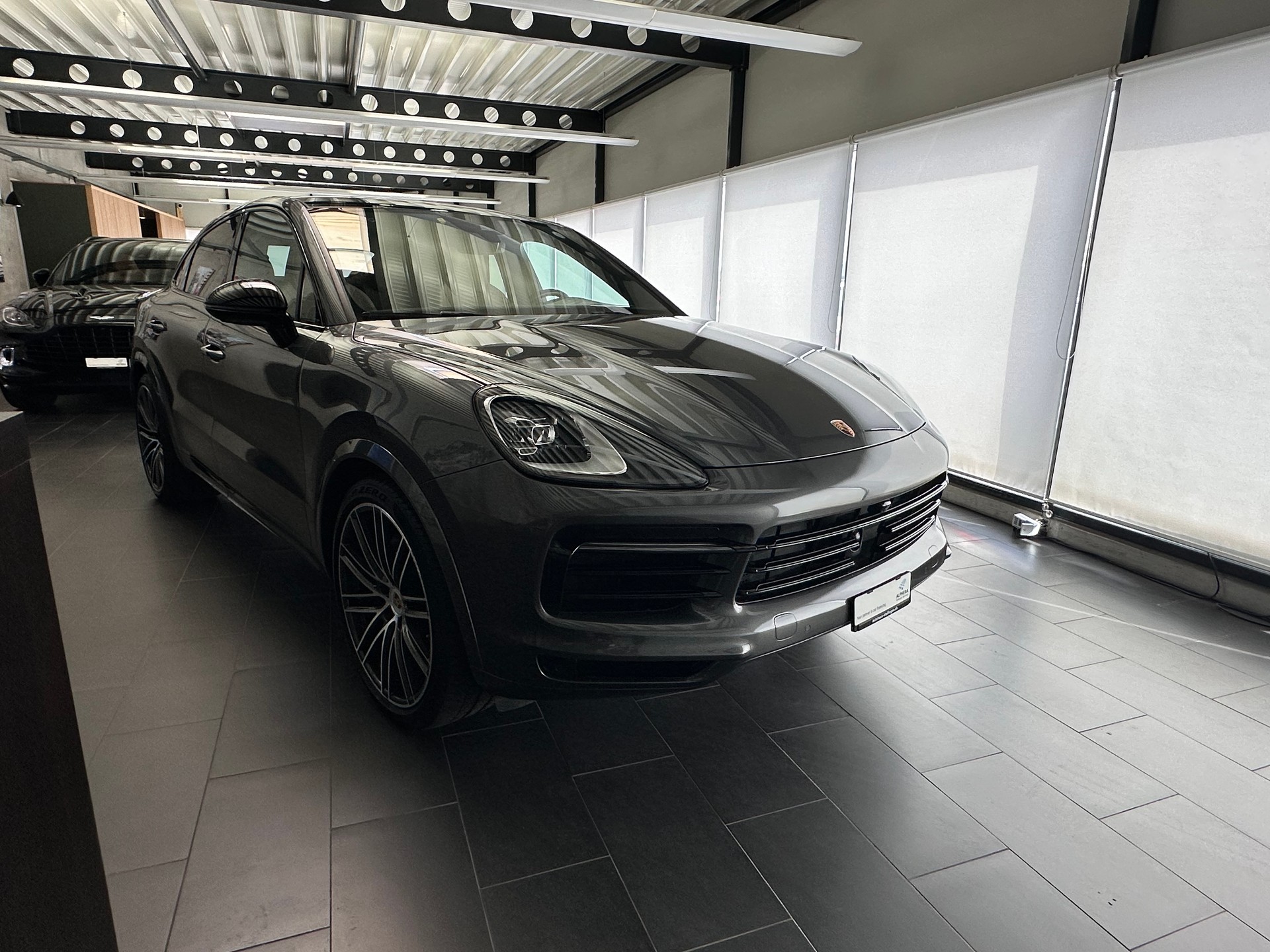 PORSCHE Cayenne Coupé 3.0 V6-showroom-element-2