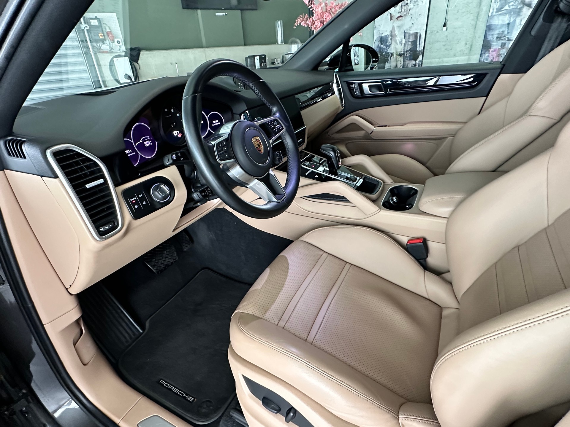 PORSCHE Cayenne Coupé 3.0 V6-image-8
