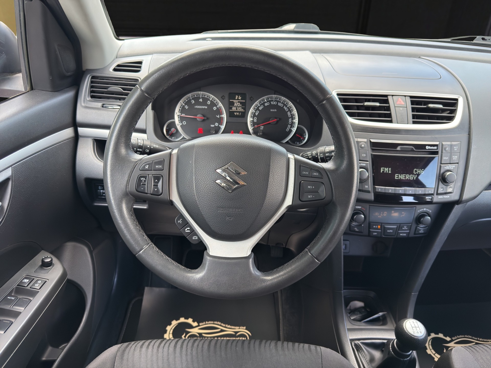 SUZUKI Swift 1.2i 16V GL-image-11