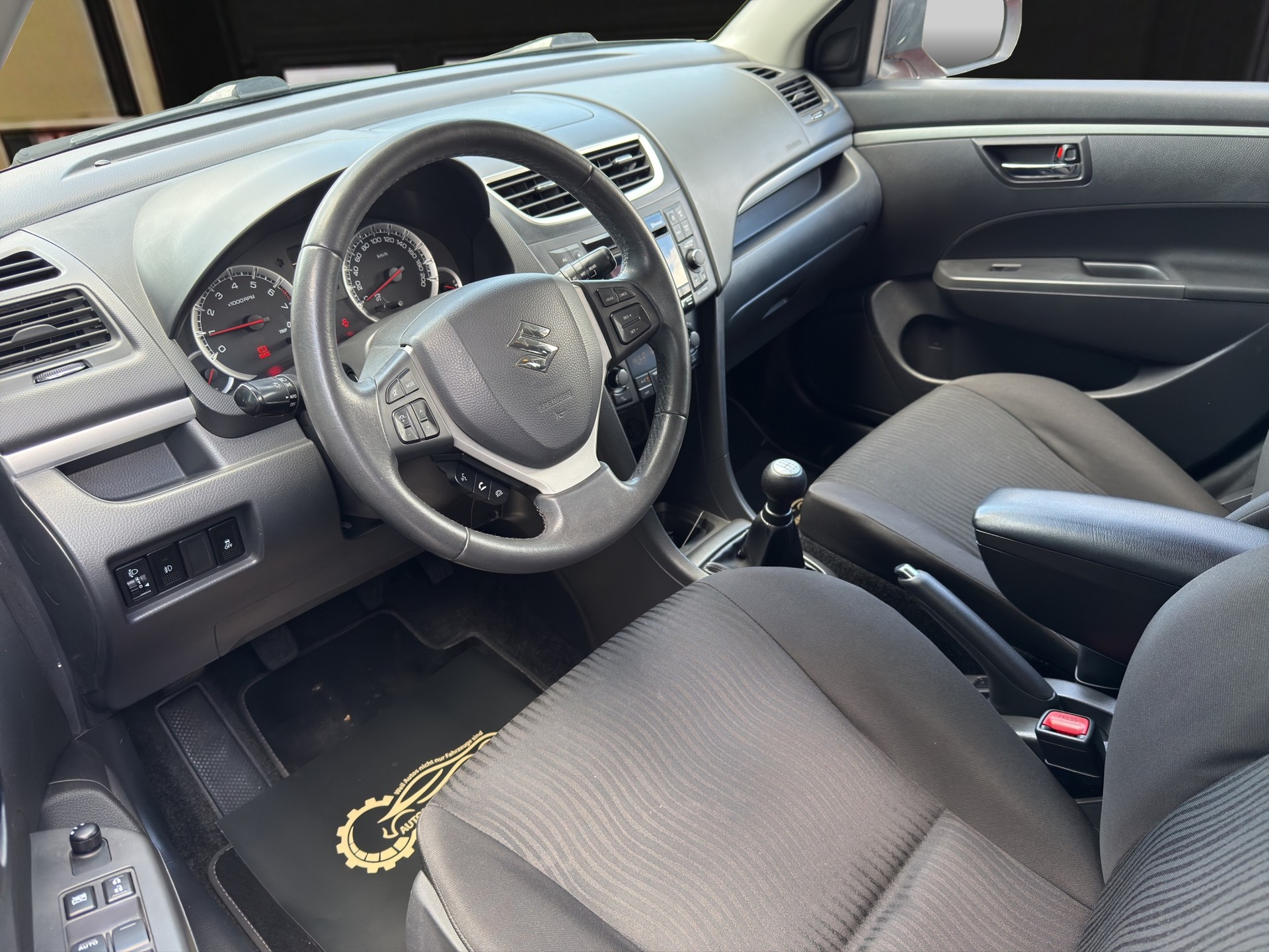 SUZUKI Swift 1.2i 16V GL-image-8
