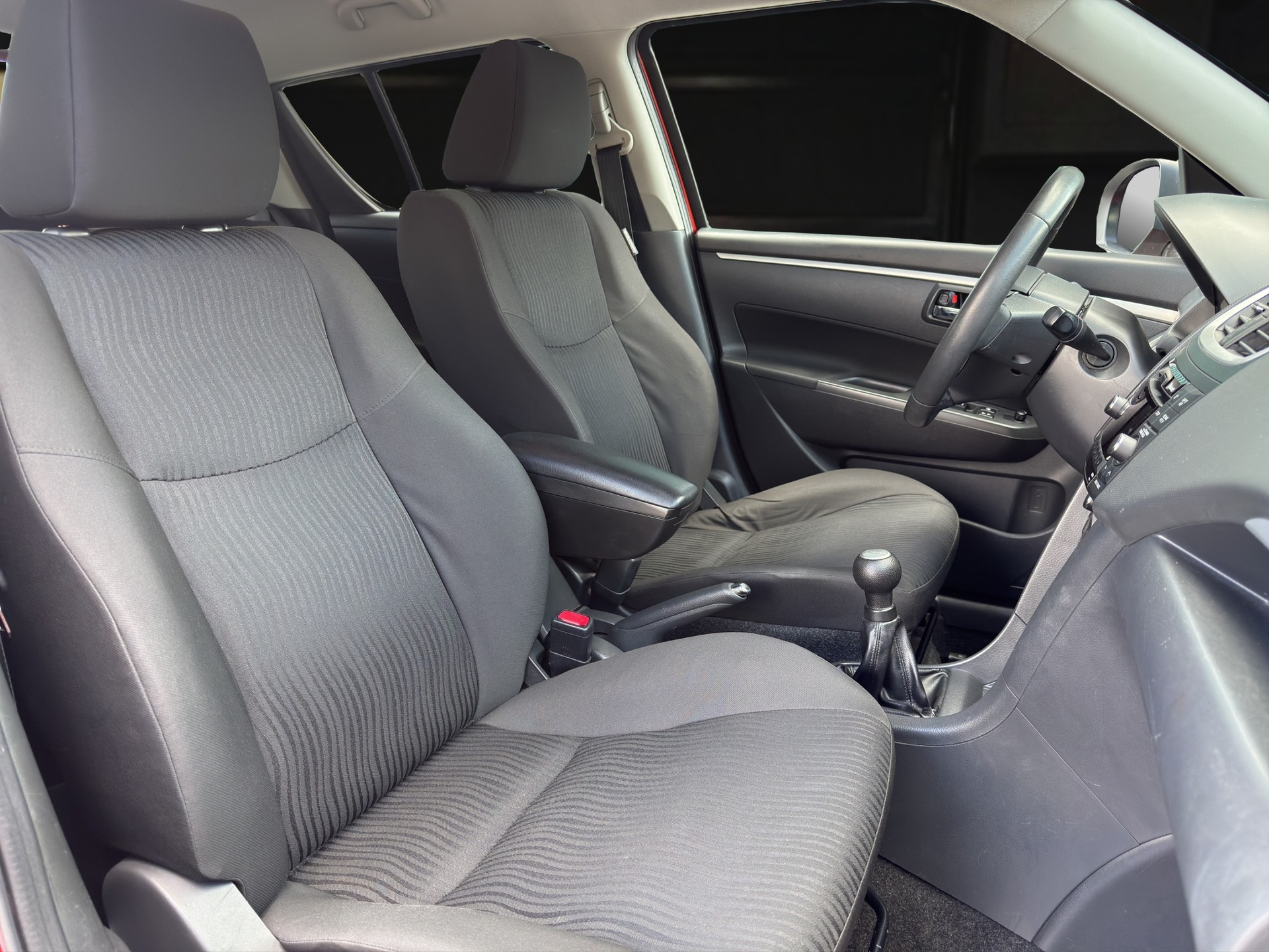 SUZUKI Swift 1.2i 16V GL-image-9