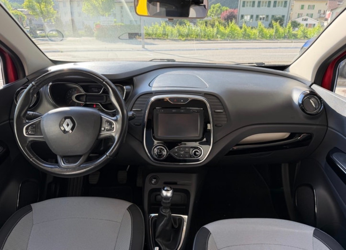 RENAULT Captur 1.2 T 16V Intens-image-7
