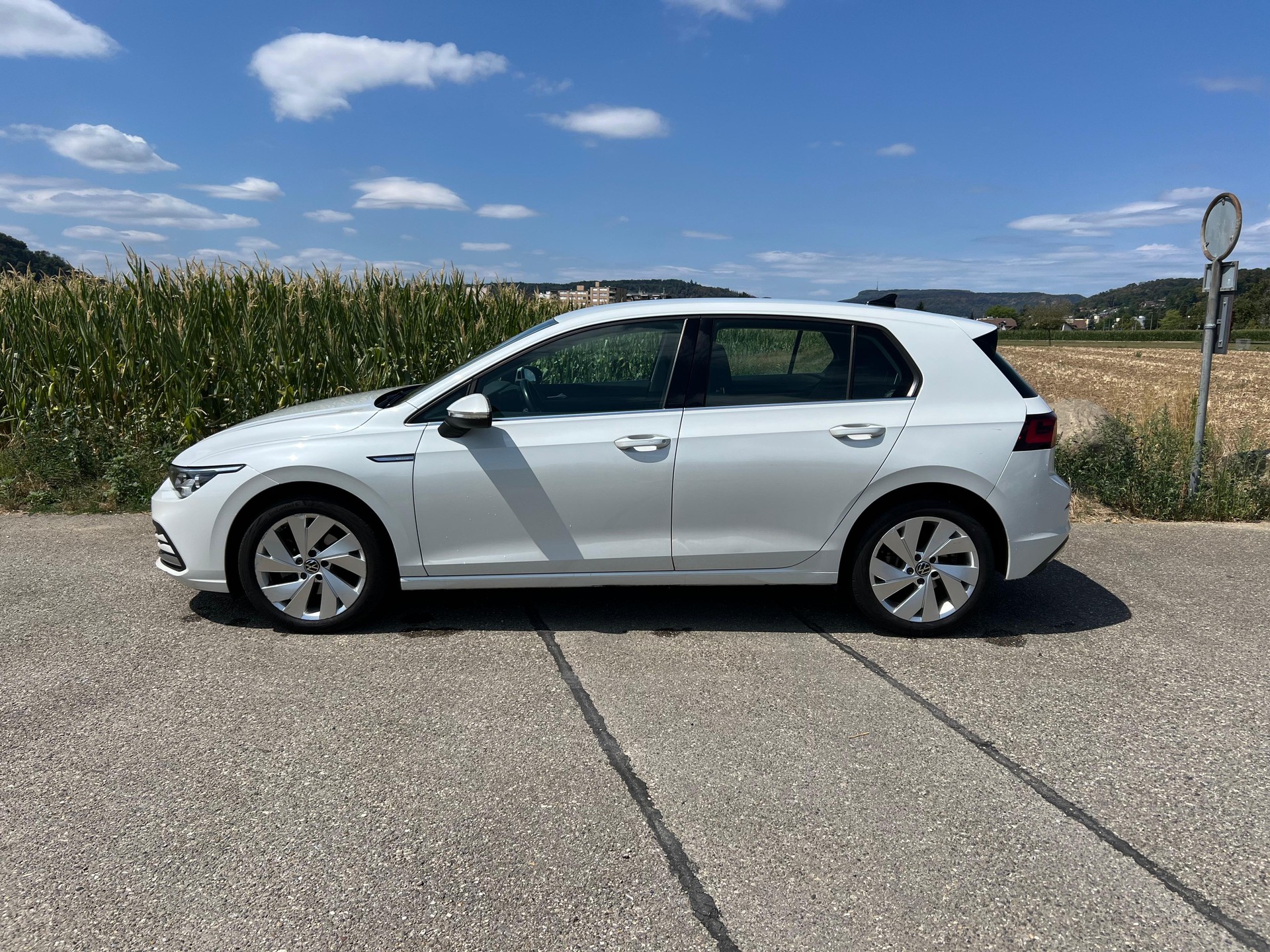 VW Golf 1.5 eTSI ACT Style DSG-image-1