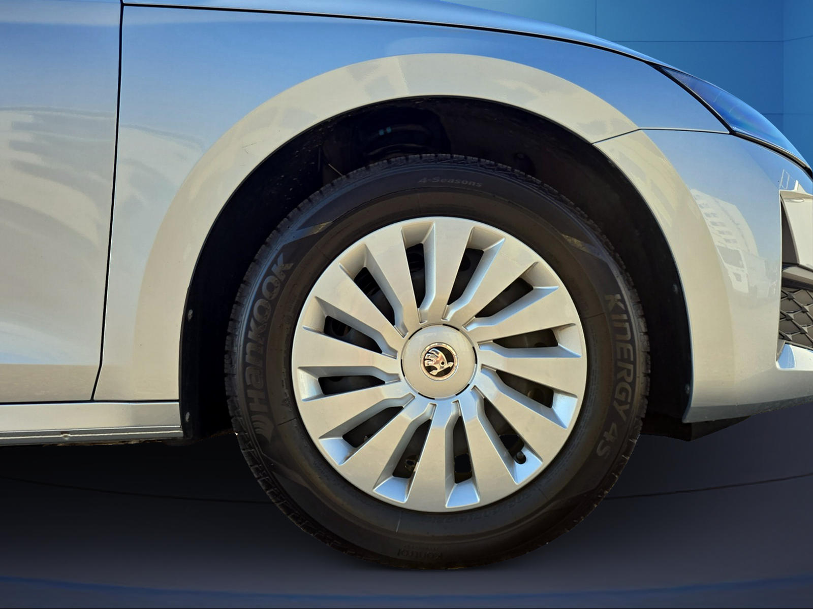 SKODA Octavia Combi 1.5 TSI mHEV DSG Selection Launch-image-7