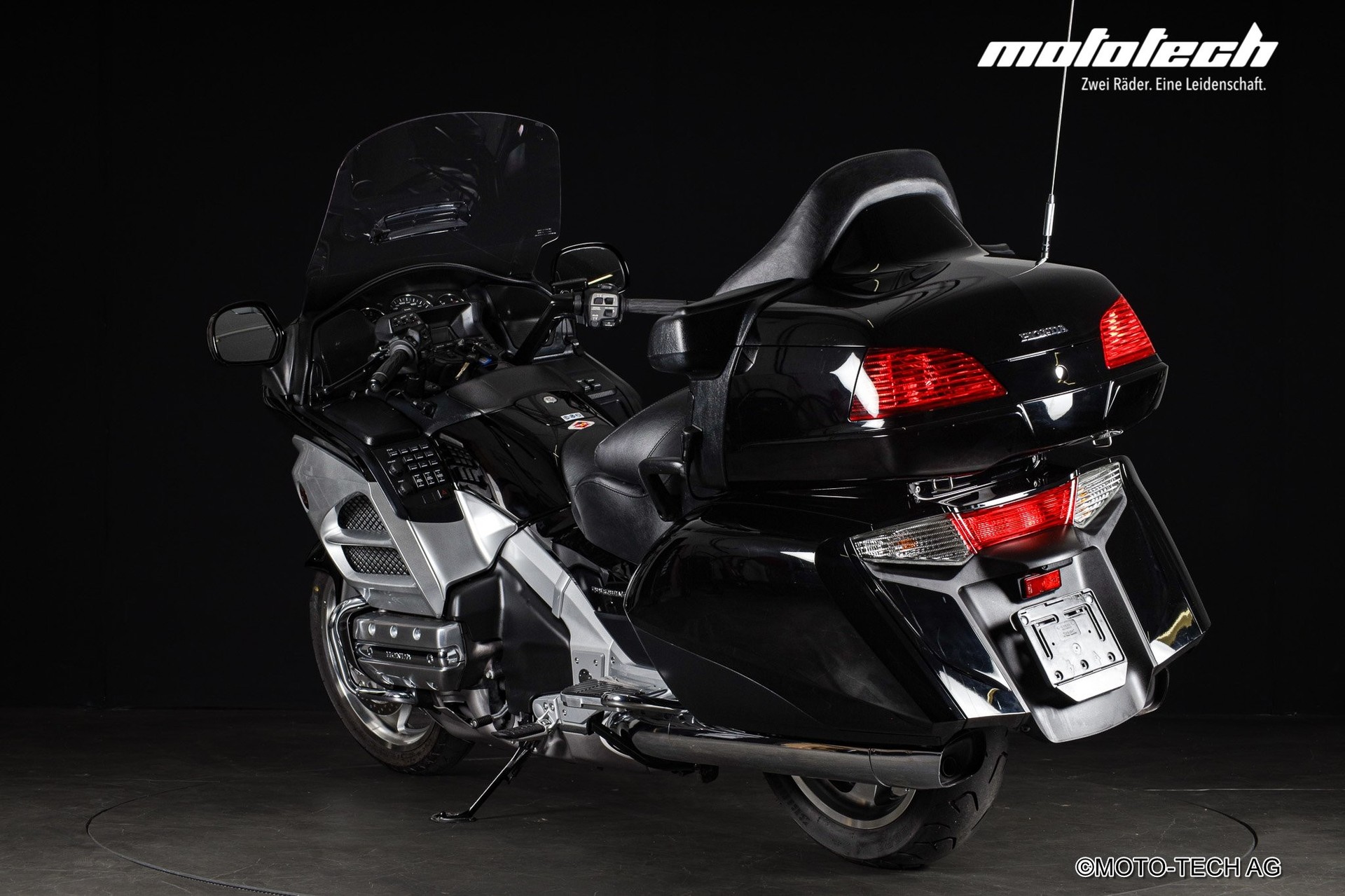 HONDA GL 1800 A Goldwing Airbag-showroom-element-3