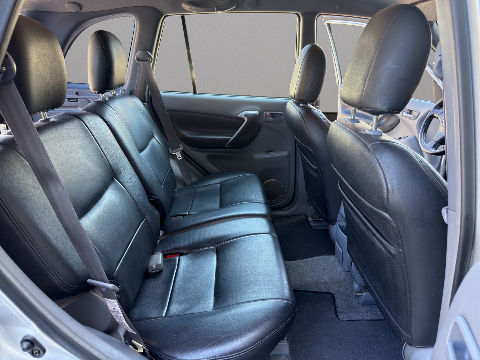 TOYOTA RAV-4 2.0 16V Linea Terra-image-16