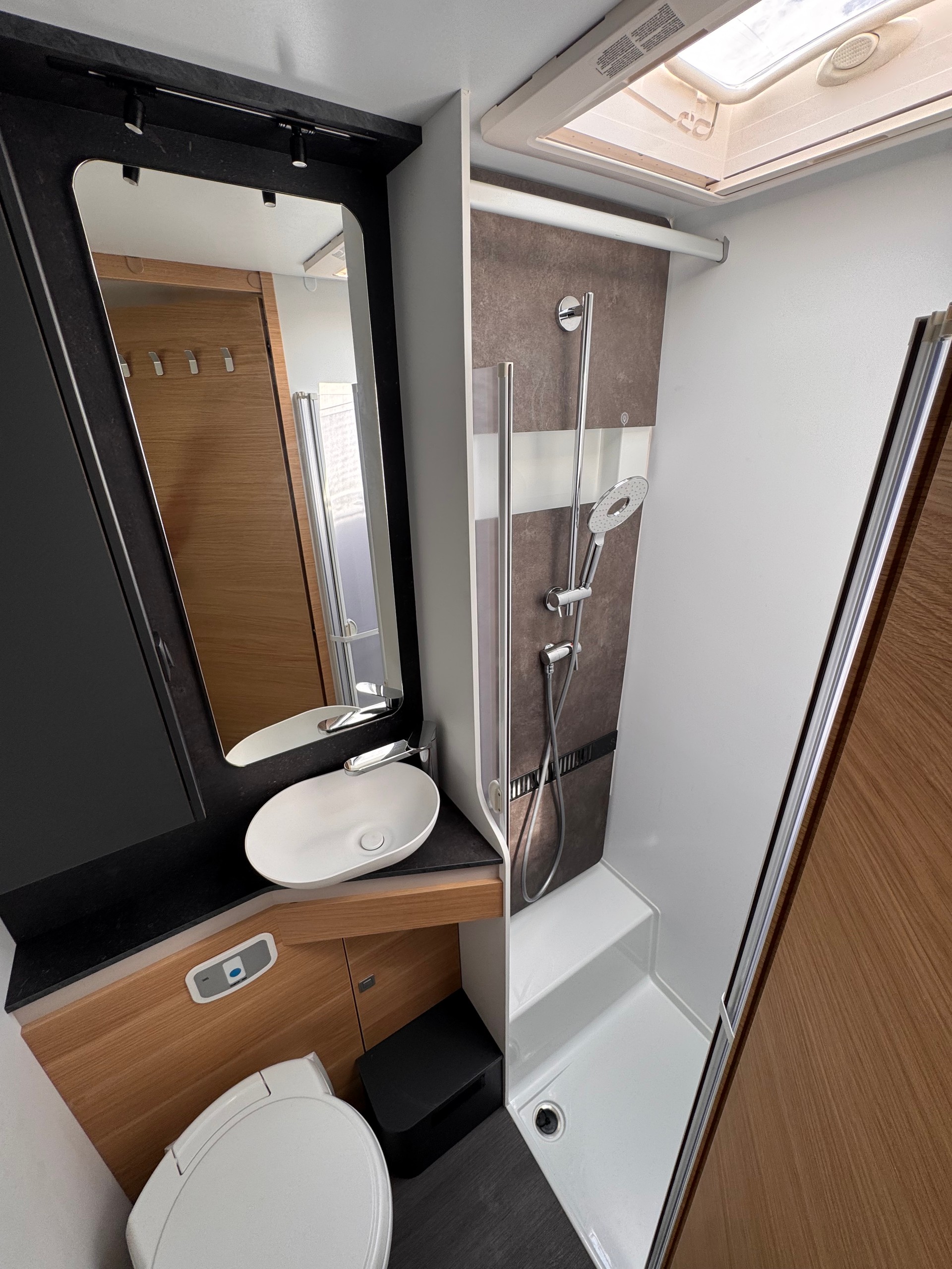 ADRIA CORAL XL PLUS 660 SL-image-8