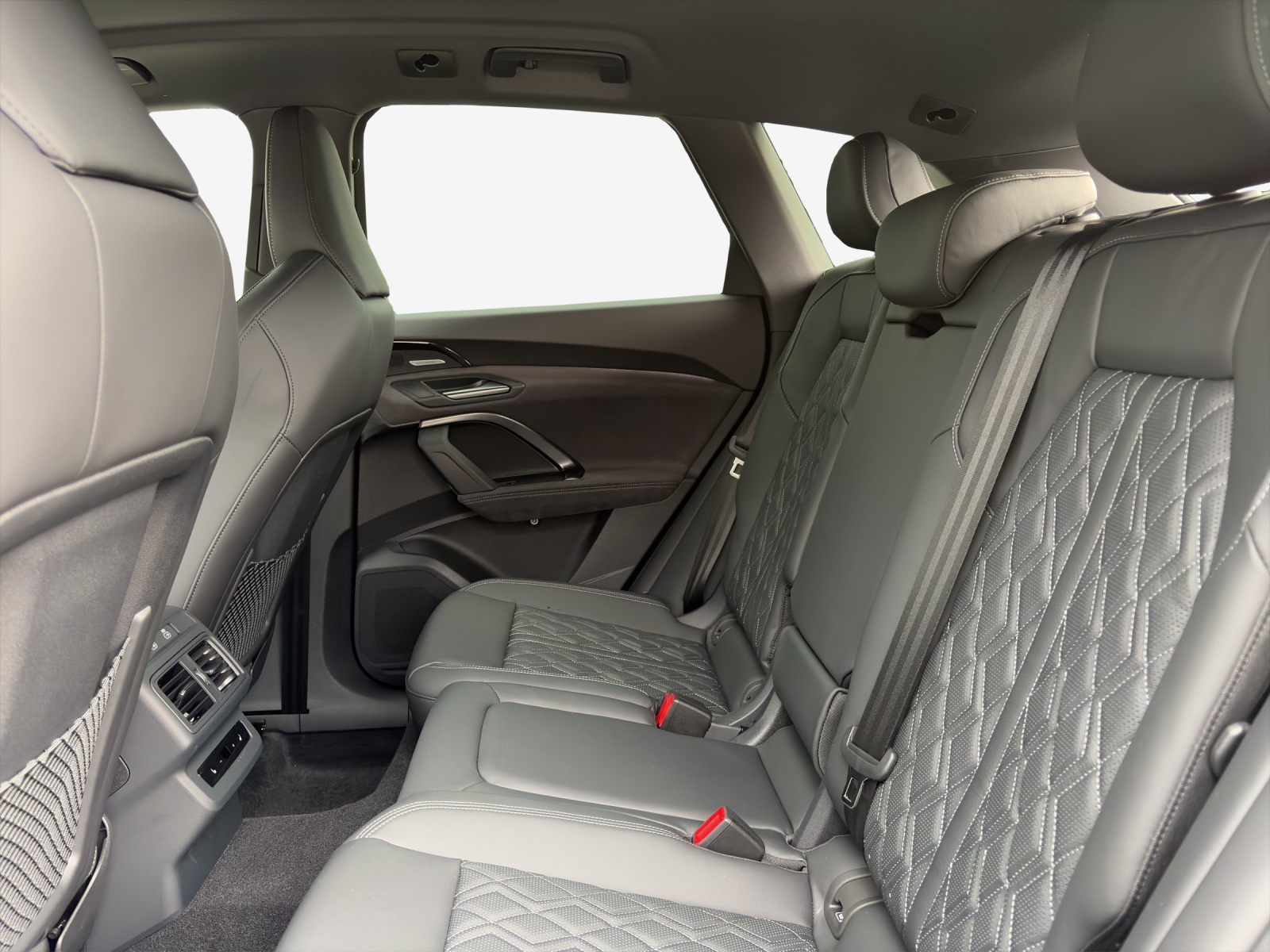 AUDI SQ5 TFSI quattro S-tronic-image-11