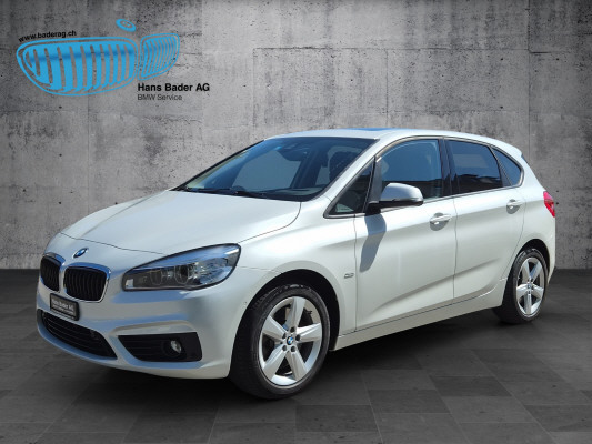 BMW 225i Active Tourer-image-1