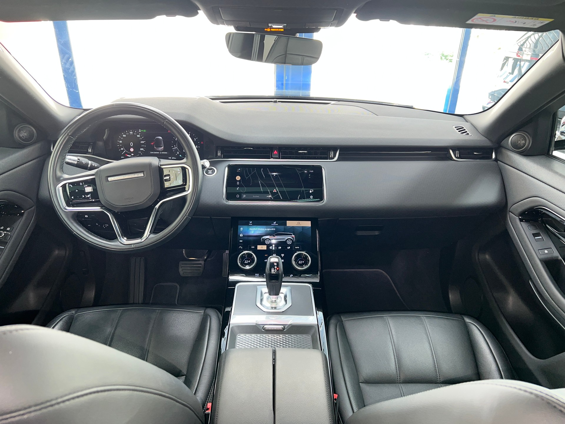 LAND ROVER Range Rover Evoque R-Dynamic P 200 AB AT9 / 4.3 % Leasing-image-10
