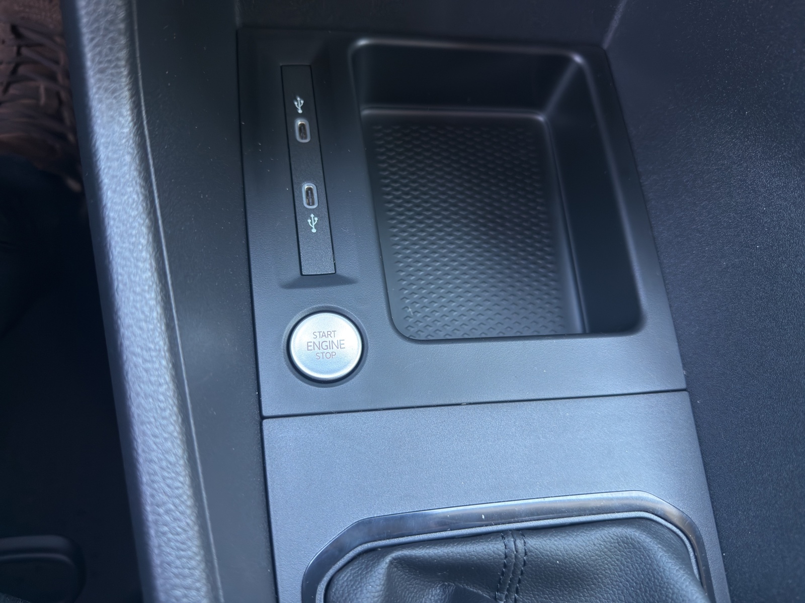 VW Caddy Cargo 2.0TDI Entry-image-12