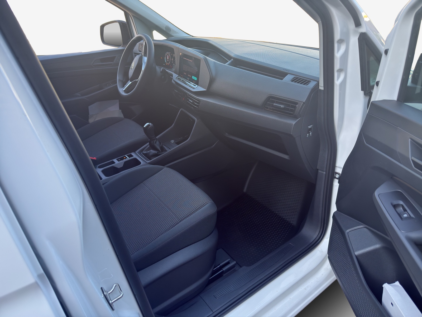 VW Caddy Cargo 2.0TDI Entry-image-7