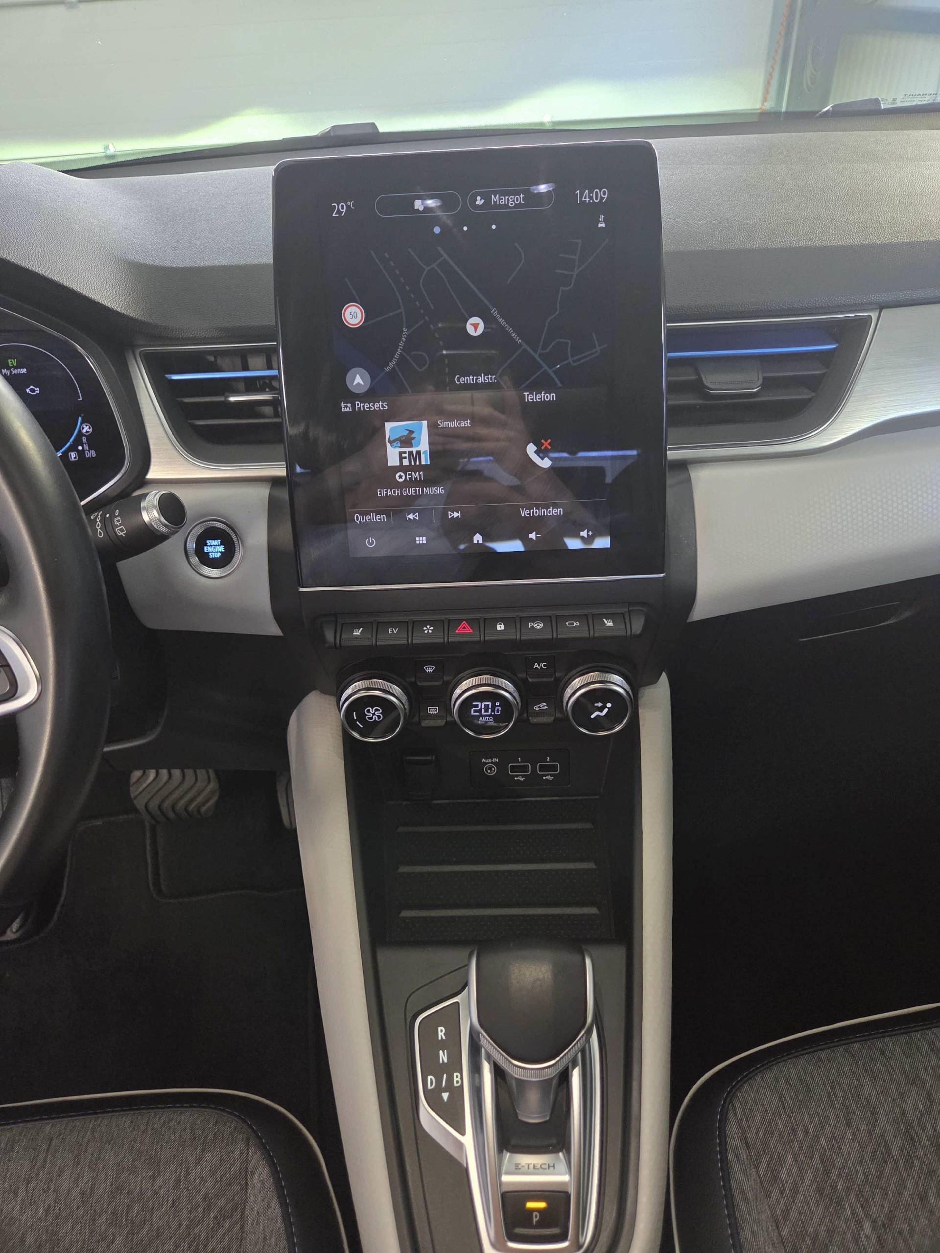 RENAULT Captur 1.6 E-Tech Plug-in Edition One-image-8