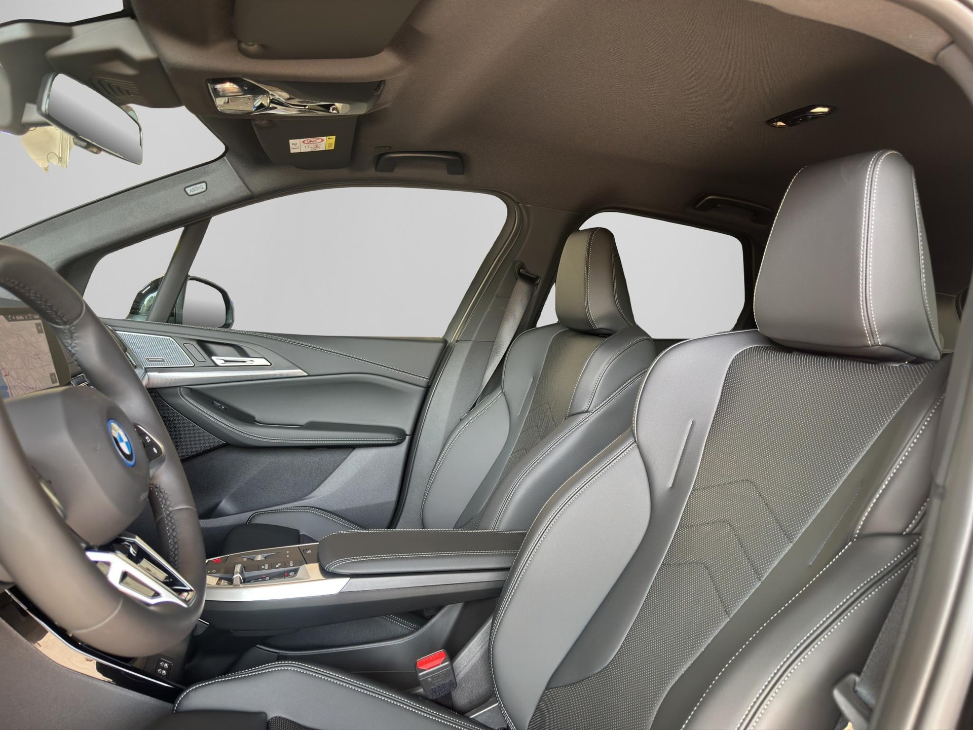 BMW 230e xDrive Active Tourer M Sport-image-11