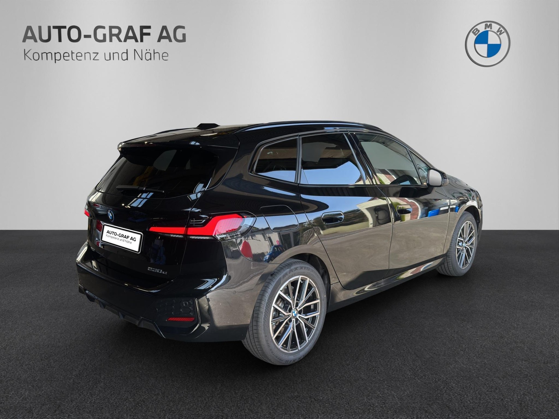 BMW 230e xDrive Active Tourer M Sport-image-4