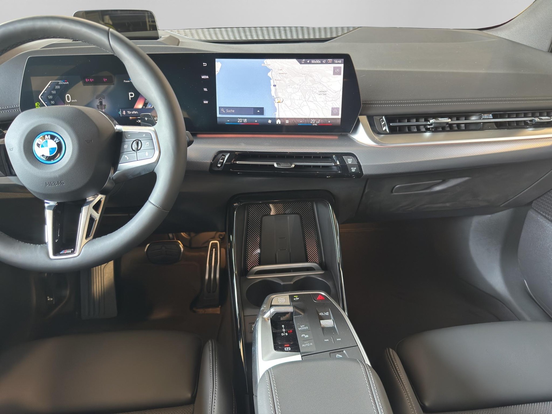 BMW 230e xDrive Active Tourer M Sport-image-14