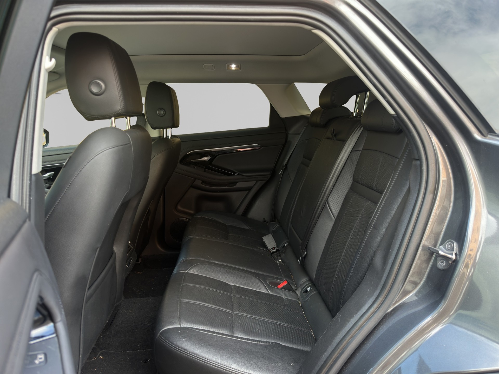 LAND ROVER Range Rover Evoque P 250 S AT9-image-11