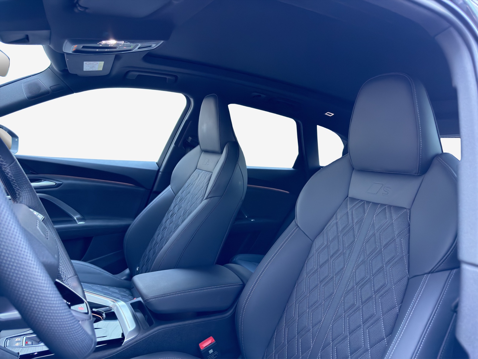 AUDI SQ5 TFSI quattro S-tronic-image-14