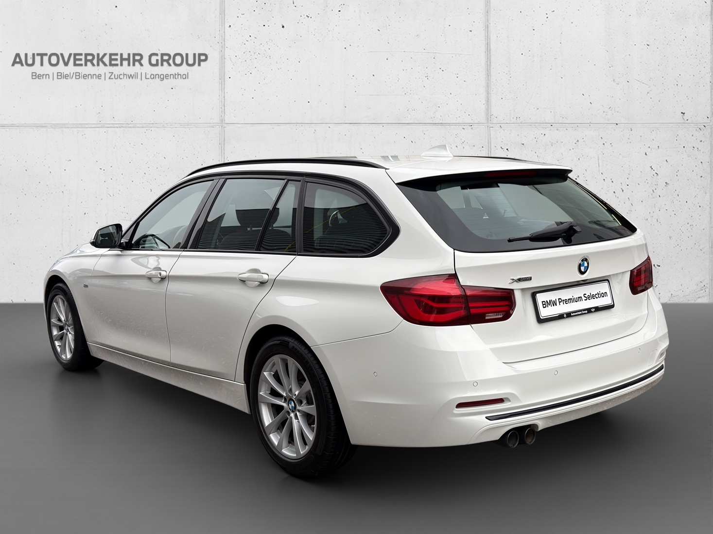 BMW 320d xDrive Touring EdSpo-showroom-element-2