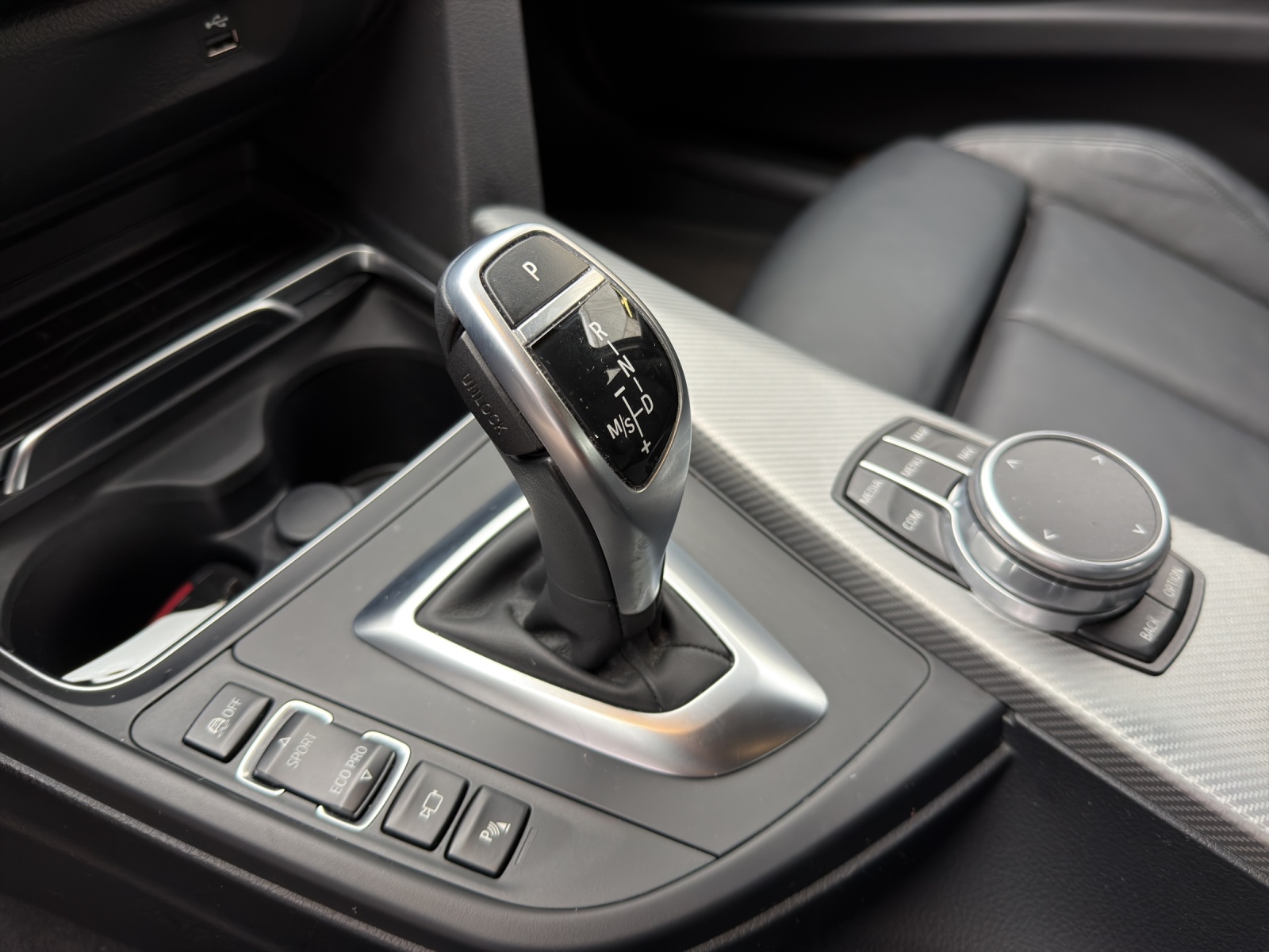 BMW 320d xDrive Touring EdSpo-image-20
