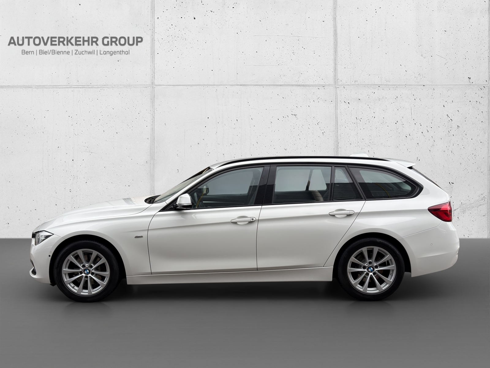BMW 320d xDrive Touring EdSpo-showroom-element-1