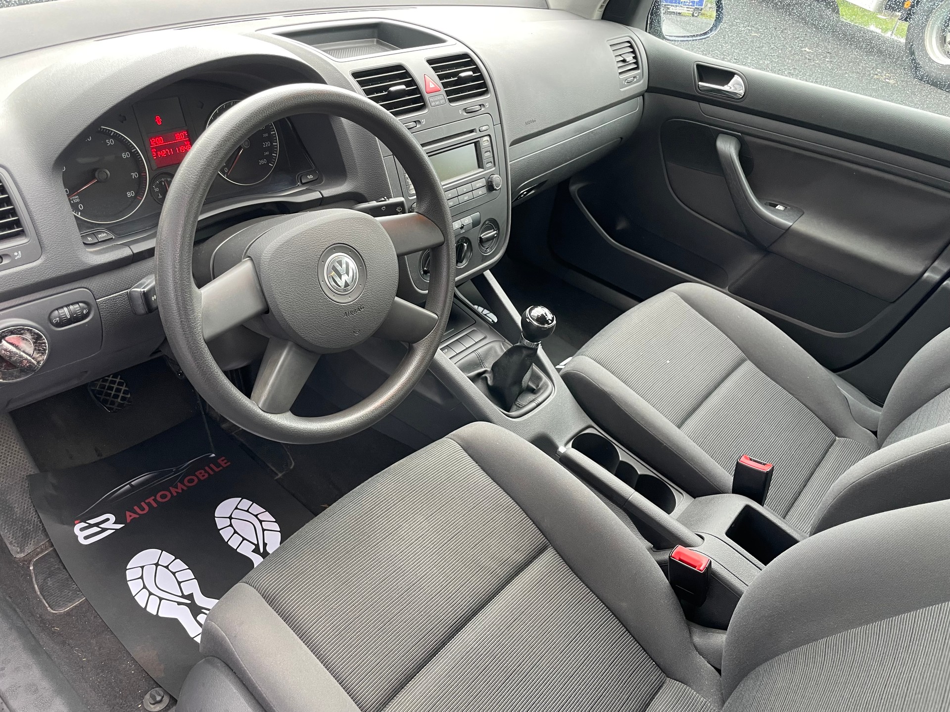 VW Golf 1.6 FSI Comfortline-image-11