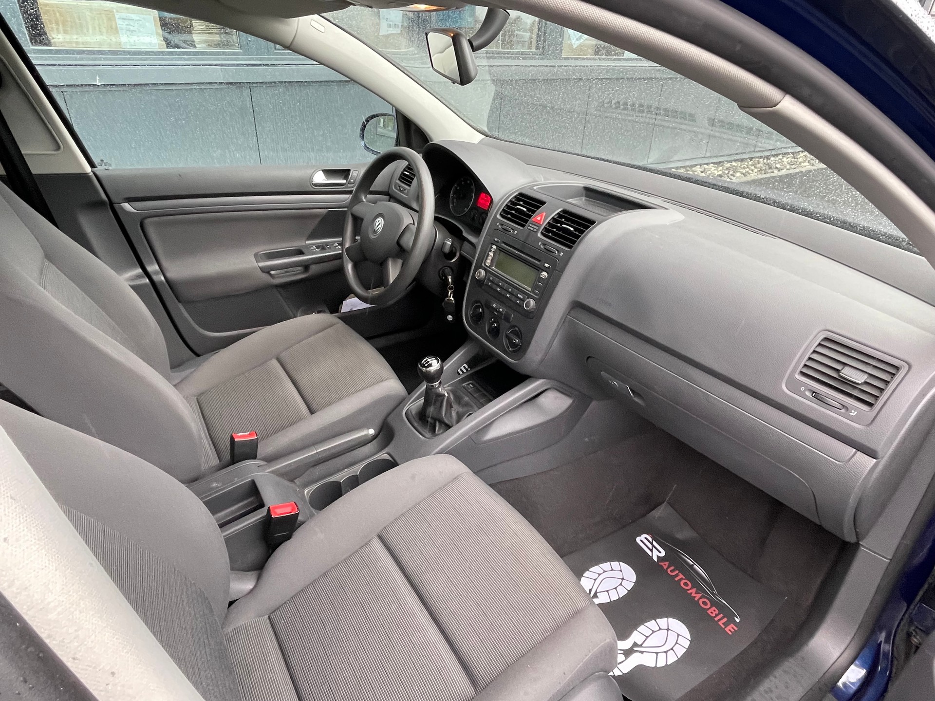 VW Golf 1.6 FSI Comfortline-image-10
