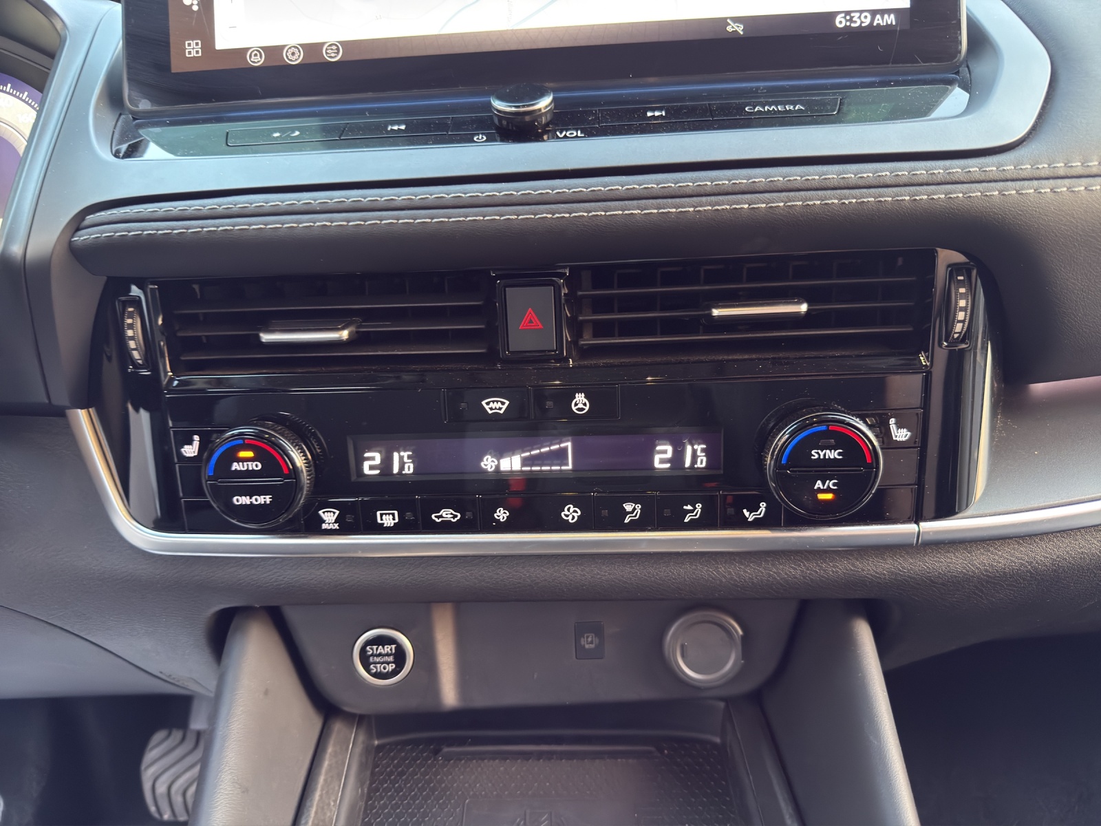 NISSAN Qashqai 1.3 DIG-T MHEV N-Connecta Xtronic 4x4-image-14