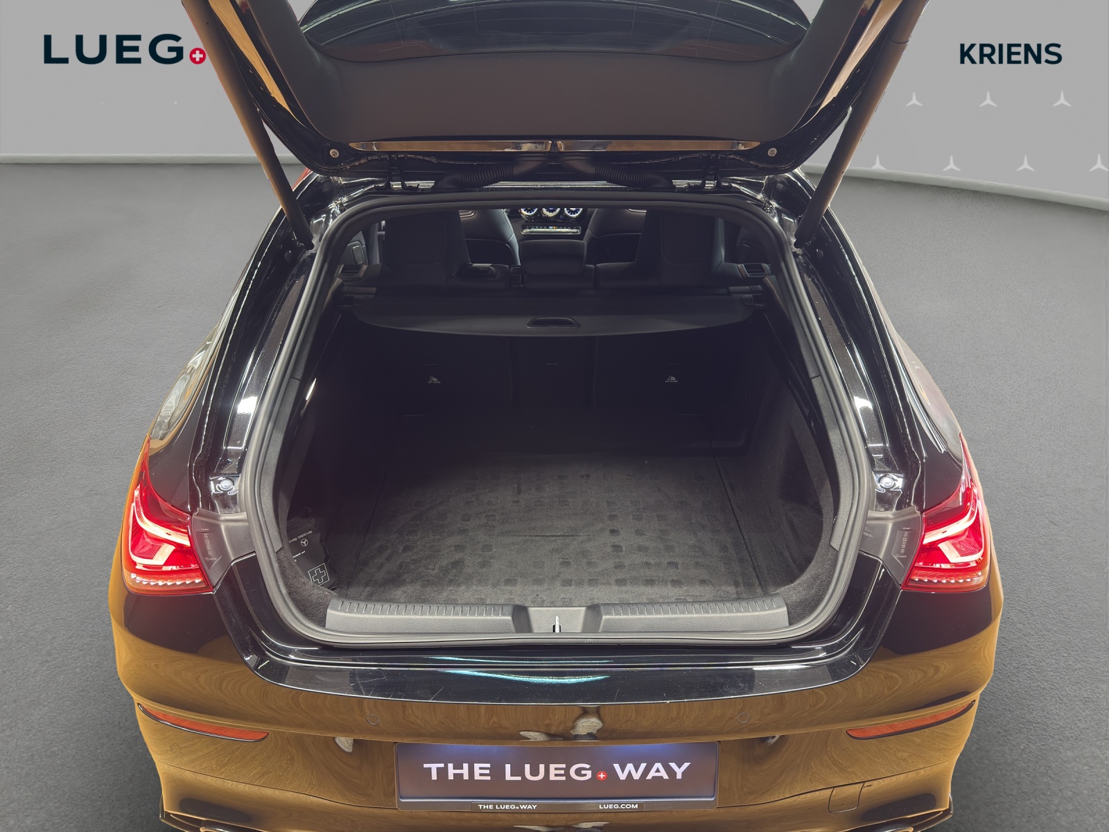 MERCEDES-BENZ CLA 35 4M - SB - AMG / DISTRONIC / 360 Grad Kamera / Panorama-Dach-image-14