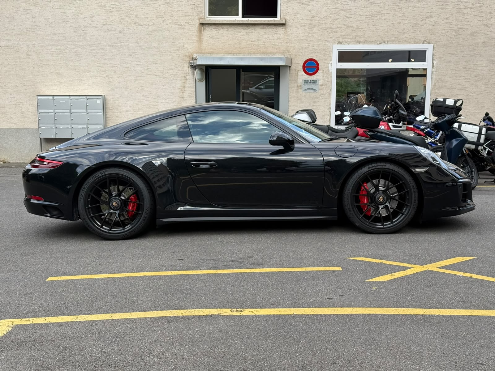PORSCHE 3.0 Carrera 4 GTS PDK-image-3
