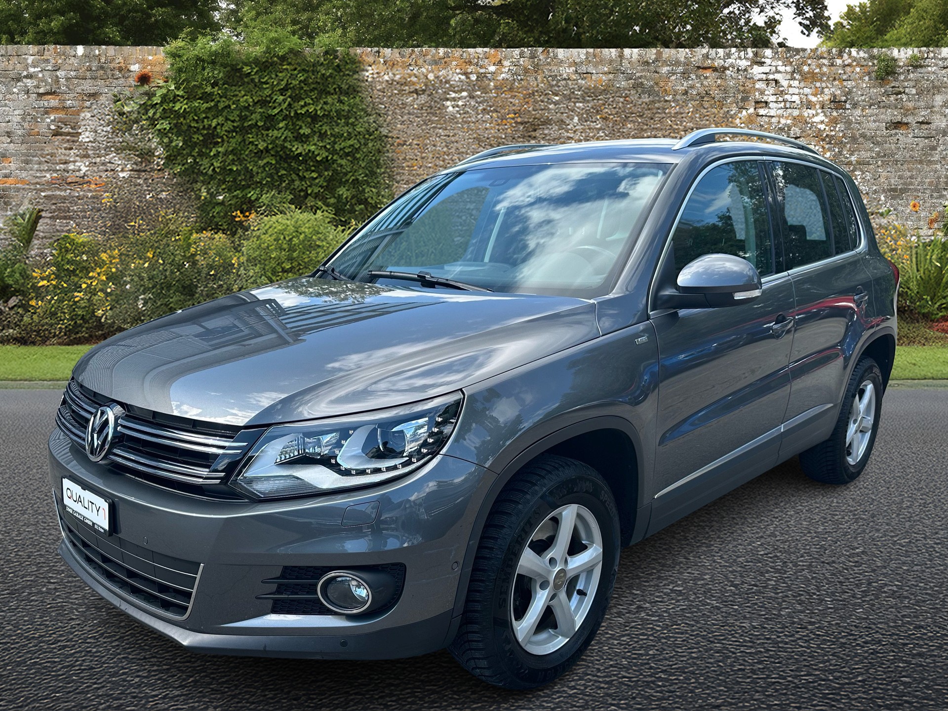 VW Tiguan 2.0 TDI BMT Cup R-Line 4Motion DSG-image-0