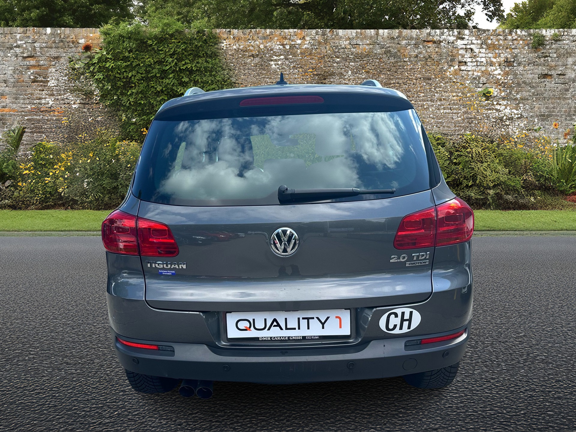VW Tiguan 2.0 TDI BMT Cup R-Line 4Motion DSG-image-3
