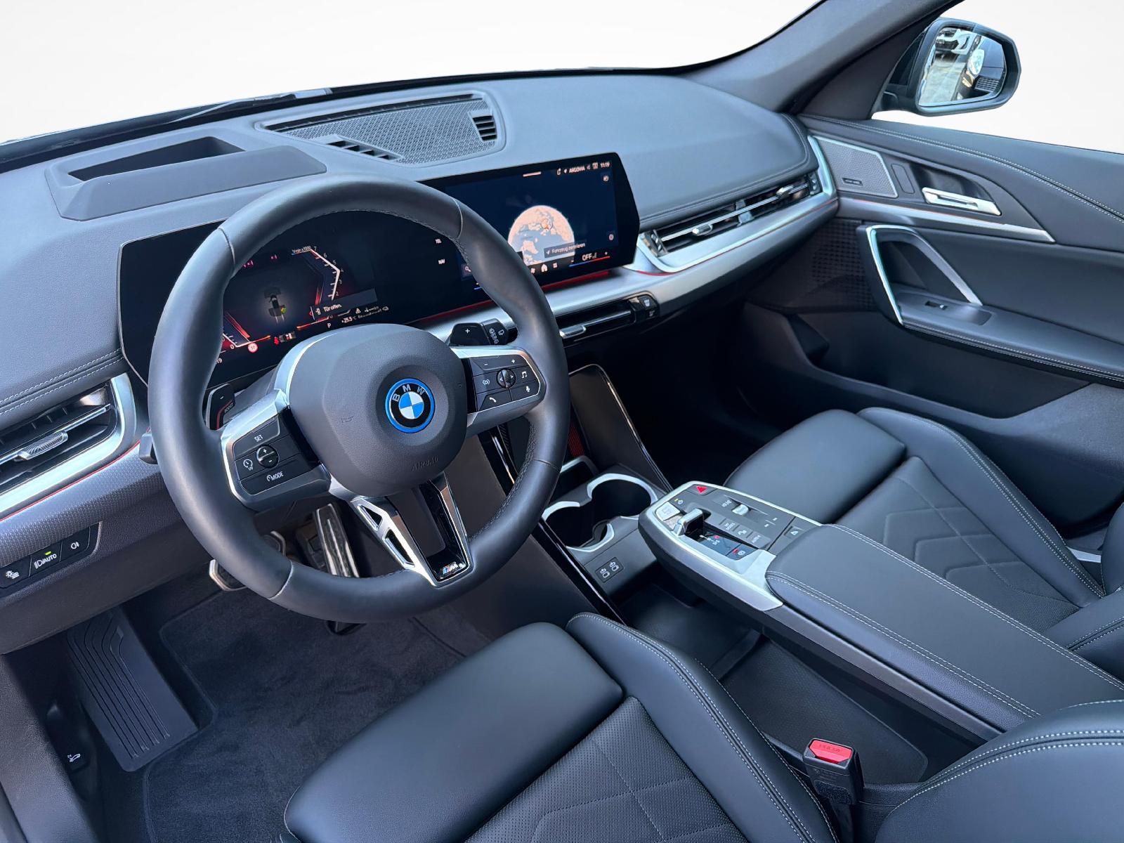 BMW X1 30e xDrive paddles-image-11