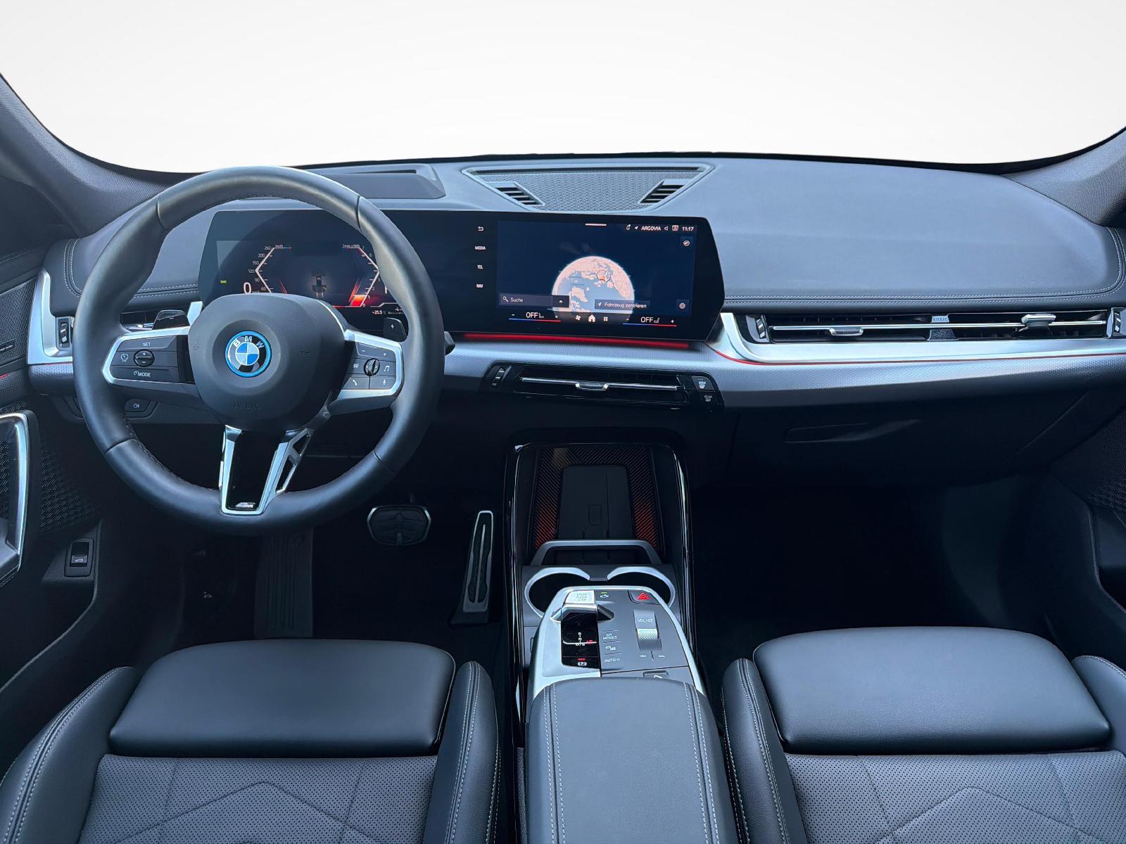 BMW X1 30e xDrive paddles-image-13
